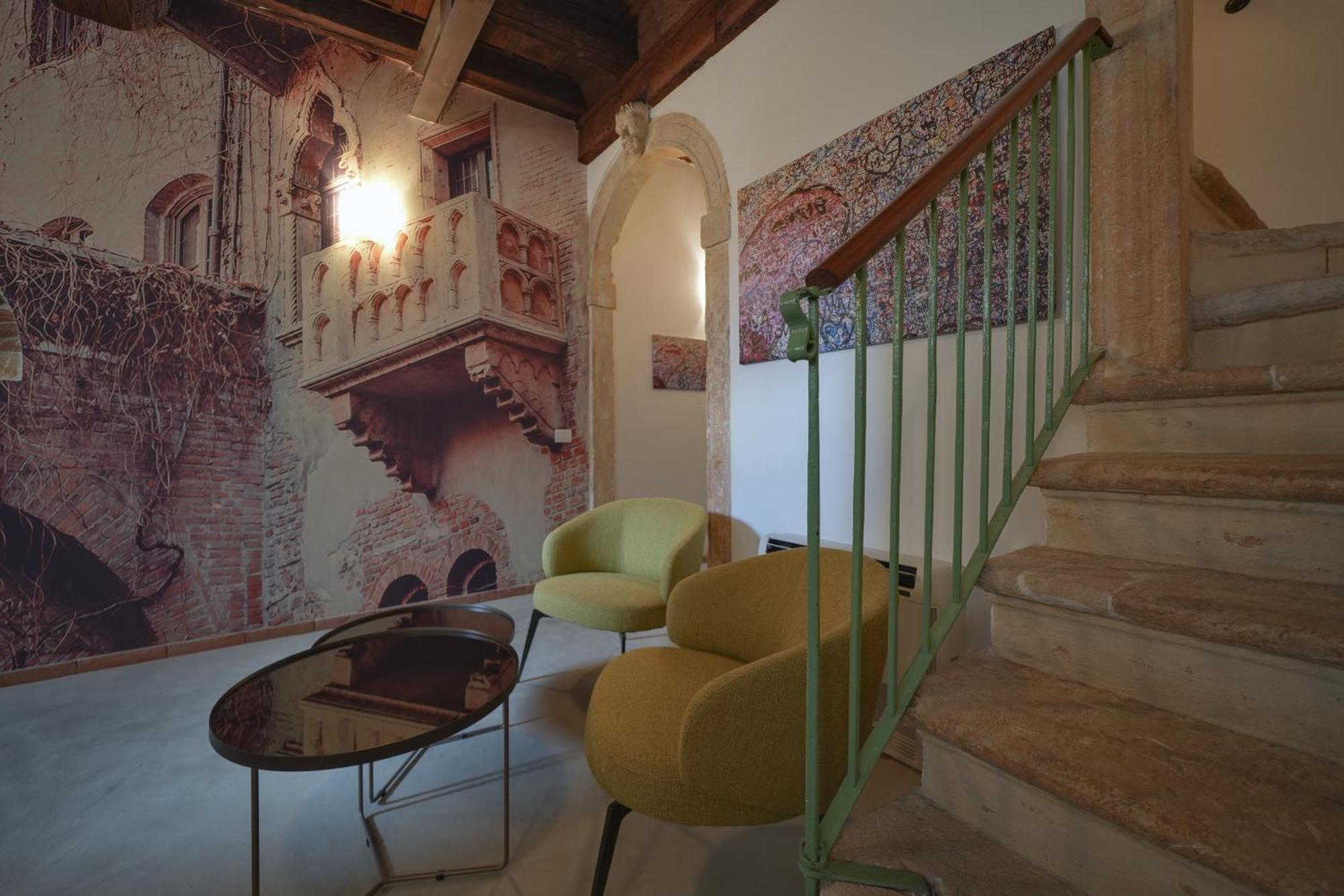 Palazzo Di Giulietta - Juliet'S Palace Верона Экстерьер фото